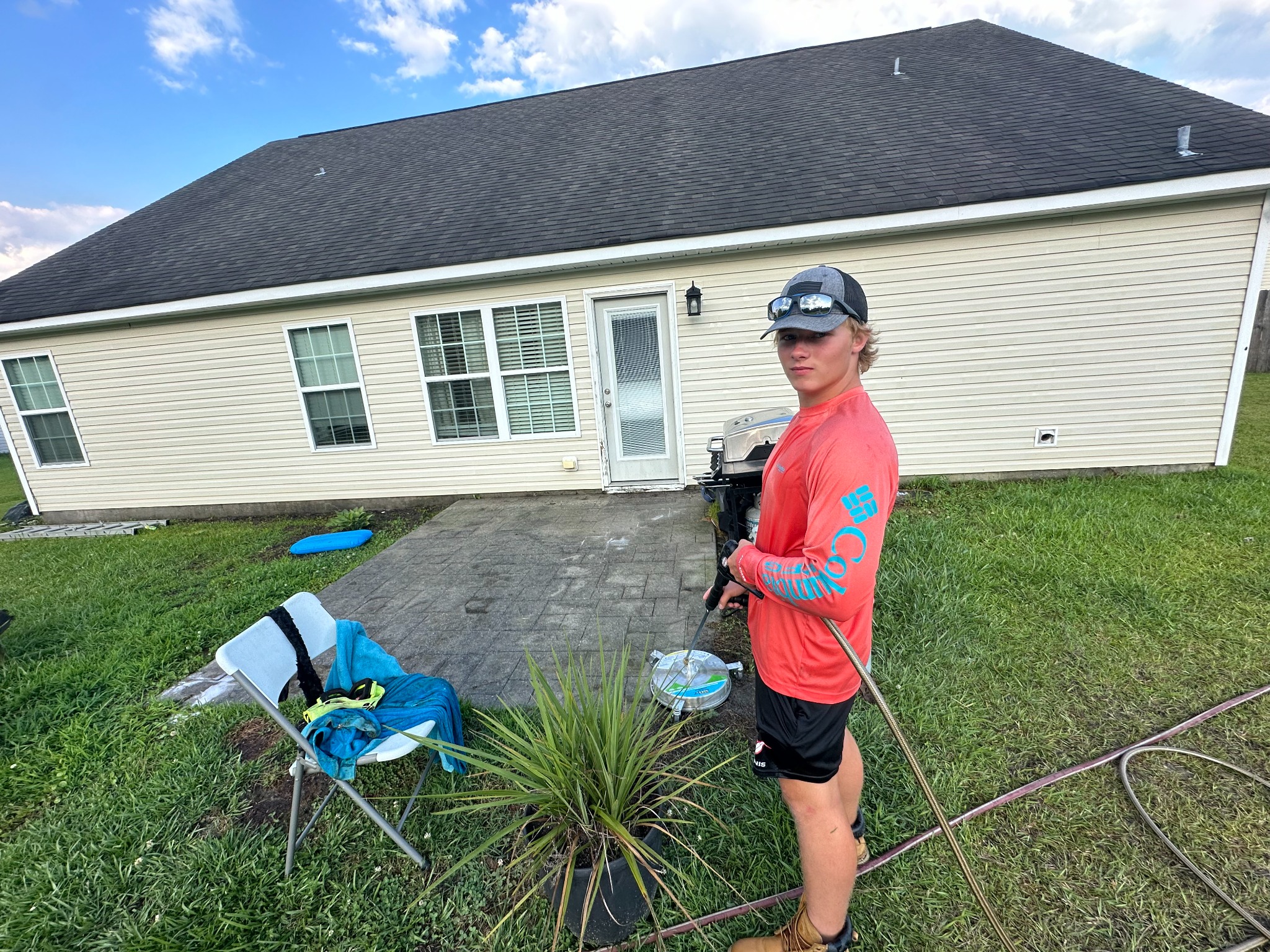 Pressure washing expert on site