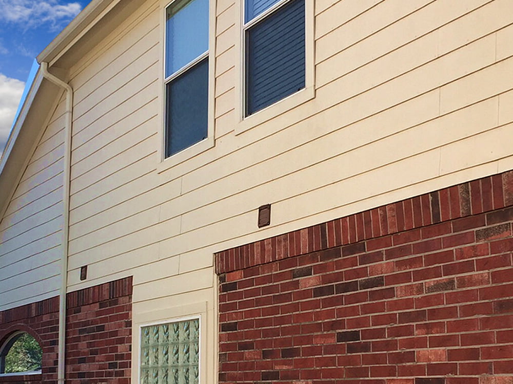 House siding after cleaning in Jacksonville, NC